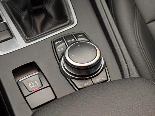 BMW 1 Series 2023 120i M Versión deportiva interior foto 19 BMW 1 Series 2023 120i M Versión deportiva interior foto 19