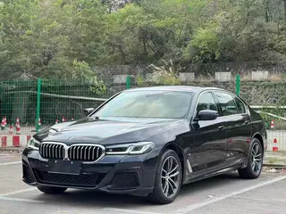 BMW 5 Series 2021 525Li M Ensemble de sport