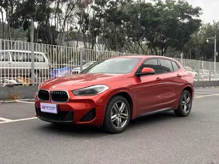 BMW X2 2021 Restyling sDrive25i M Sports suit
