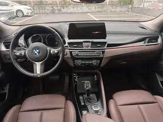 BMW X2 2021 Mise à jour sDrive25i M Ensemble de sport extérieur photo 8 BMW X2 2021 Mise à jour sDrive25i M Ensemble de sport extérieur photo 8