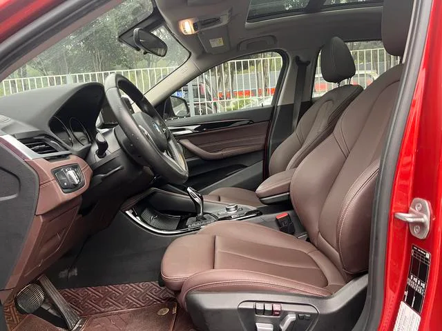BMW X2 2021 Mise à jour sDrive25i M Ensemble de sport extérieur photo 10 BMW X2 2021 Mise à jour sDrive25i M Ensemble de sport extérieur photo 10
