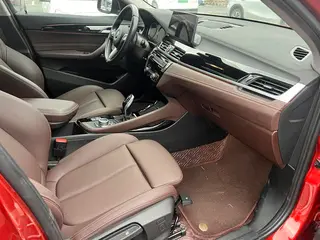 BMW X2 2021 Mise à jour sDrive25i M Ensemble de sport intérieur photo 11 BMW X2 2021 Mise à jour sDrive25i M Ensemble de sport intérieur photo 11