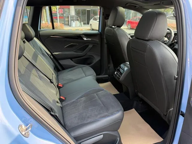 Volkswagen Tiguan L 2024 Pro 380TSI Four-wheel drive R-Line Intelligent Supreme Edition interior photo 12