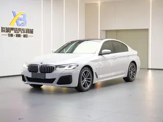 BMW 5 Series 2020 525i M Conjunto deportivo exterior foto 1 BMW 5 Series 2020 525i M Conjunto deportivo exterior foto 1