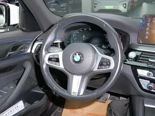 BMW 5 Series 2020 525i M Conjunto deportivo interior foto 13 BMW 5 Series 2020 525i M Conjunto deportivo interior foto 13