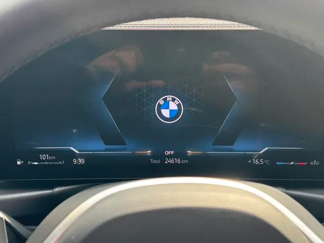 BMW 3 Series 2023 325Li M Sports Night Suit interior photo 10 BMW 3 Series 2023 325Li M Sports Night Suit interior photo 10