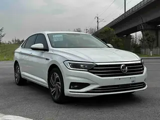 Volkswagen Sagitar 2022 280TSI DSG Versión volada exterior foto 3