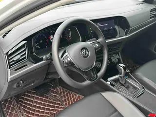 Volkswagen Sagitar 2022 280TSI DSG Versión volada exterior foto 6