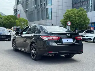 Toyota Camry 2023 2.0G Edición de lujo exterior foto 6
