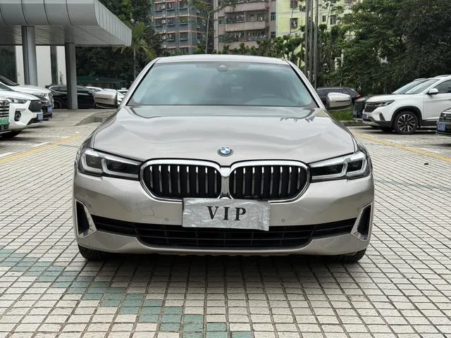 BMW 5 Series 2021 525Li Luxury Set exterior photo 2