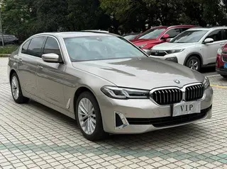 BMW 5 Series 2021 525Li Luxury Set exterior photo 3