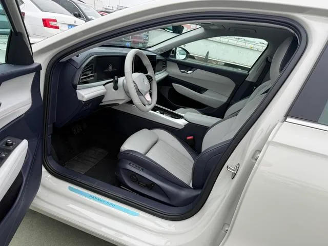 Volkswagen Passat 2025 Pro 300TSI Edición Long Yao exterior foto 6