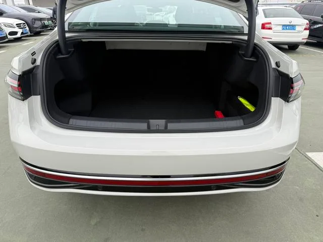 Volkswagen Passat 2025 Pro 300TSI Edición Long Yao interior foto 10