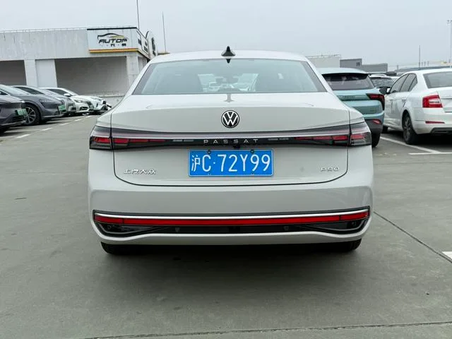 Volkswagen Passat 2025 Pro 300TSI Edición Long Yao interior foto 12