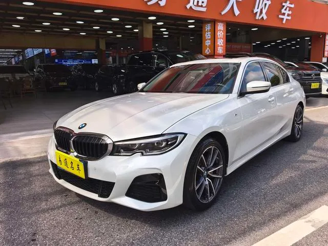 BMW 3 Series 2022 320Li M Sports suit exterior photo 2