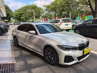 BMW 3 Series 2022 320Li M Sports suit exterior photo 5