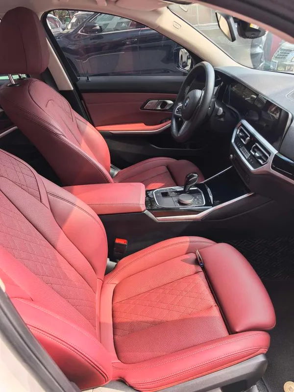 BMW 3 Series 2022 320Li M Sports suit interior photo 17