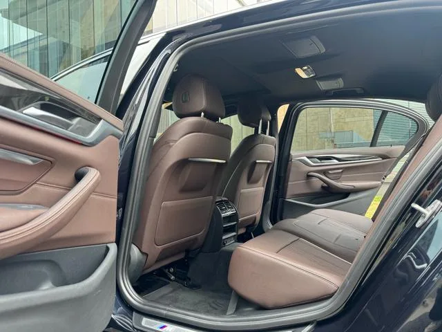 BMW 5 Series 2022 Reforma 525Li M Conjunto deportivo interior foto 8 BMW 5 Series 2022 Reforma 525Li M Conjunto deportivo interior foto 8