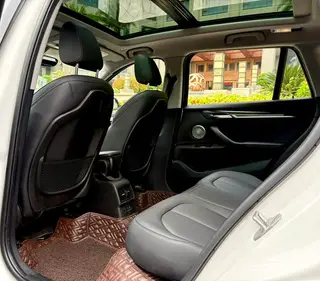 BMW X1 2022 Reforma xDrive25Li Tipo de lujo interior foto 11 BMW X1 2022 Reforma xDrive25Li Tipo de lujo interior foto 11