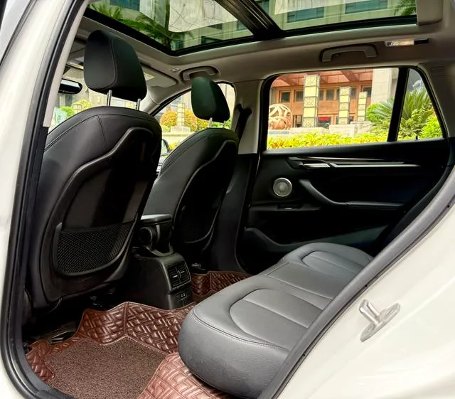 BMW X1 2022 Reforma xDrive25Li Tipo de lujo interior foto 11 BMW X1 2022 Reforma xDrive25Li Tipo de lujo interior foto 11