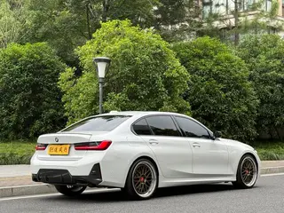 BMW 3 Series 2023 325Li M Sports Night Suit exterior photo 6 BMW 3 Series 2023 325Li M Sports Night Suit exterior photo 6