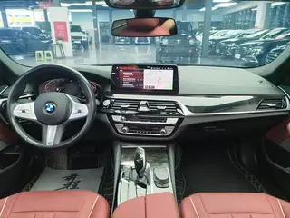 BMW 5 Series 2022 Second change 525Li M Sports suit interior photo 7 BMW 5 Series 2022 Second change 525Li M Sports suit interior photo 7