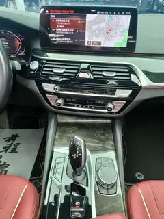 BMW 5 Series 2022 Second change 525Li M Sports suit interior photo 8 BMW 5 Series 2022 Second change 525Li M Sports suit interior photo 8