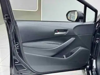 Toyota Levin 2021 185T CVT Edición de lujo interior foto 12