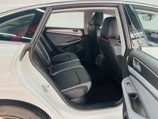 Volkswagen Lamando 2025 Lamando L 280TSI DSG Versión picante interior foto 12
