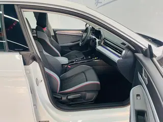 Volkswagen Lamando 2025 Lamando L 280TSI DSG Versión picante interior foto 13