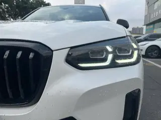 BMW X3 2022 Reforma xDrive30i Tipo de lujo M Traje de noche Yao interior foto 19 BMW X3 2022 Reforma xDrive30i Tipo de lujo M Traje de noche Yao interior foto 19