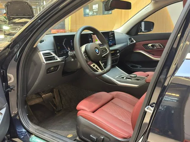 BMW 3 Series 2025 325Li M Sports suit exterior photo 5 BMW 3 Series 2025 325Li M Sports suit exterior photo 5