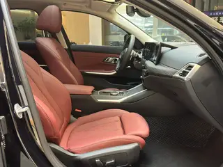 BMW 3 Series 2025 325Li M Sports suit interior photo 11 BMW 3 Series 2025 325Li M Sports suit interior photo 11