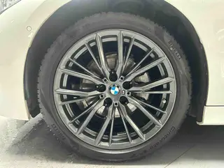 BMW 3 Series 2023 325Li M Sports Night Suit exterior photo 3 BMW 3 Series 2023 325Li M Sports Night Suit exterior photo 3