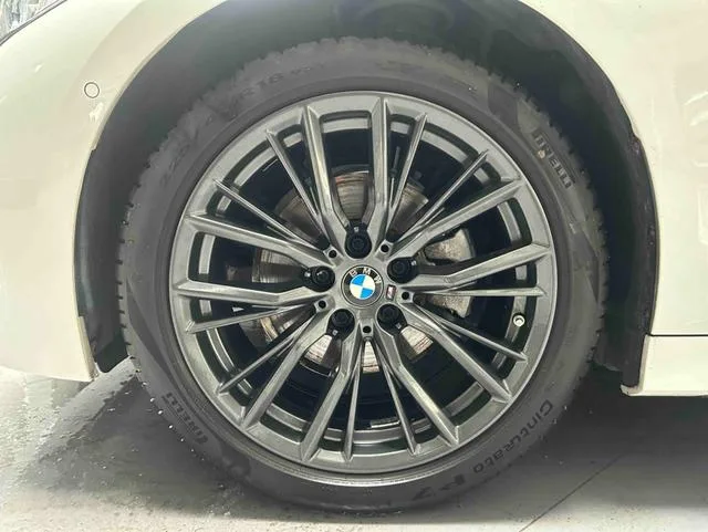 BMW 3 Series 2023 325Li M Sports Night Suit exterior photo 3 BMW 3 Series 2023 325Li M Sports Night Suit exterior photo 3