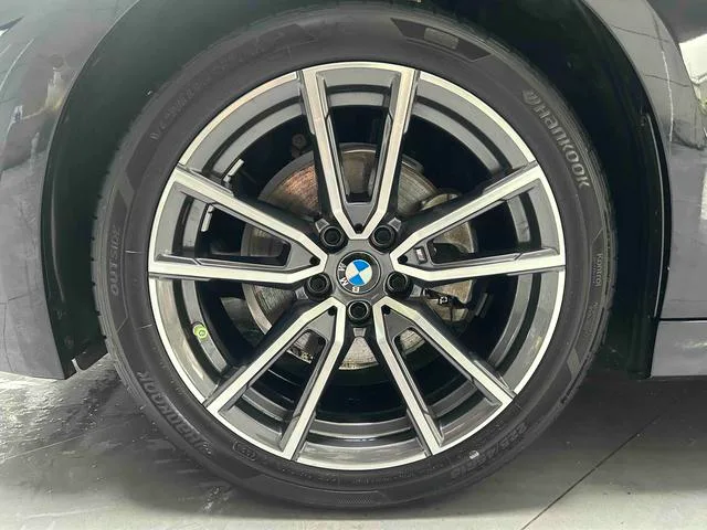 BMW 3 Series 2023 325Li M Спортивный костюм экстерьер фото 3 BMW 3 Series 2023 325Li M Спортивный костюм экстерьер фото 3
