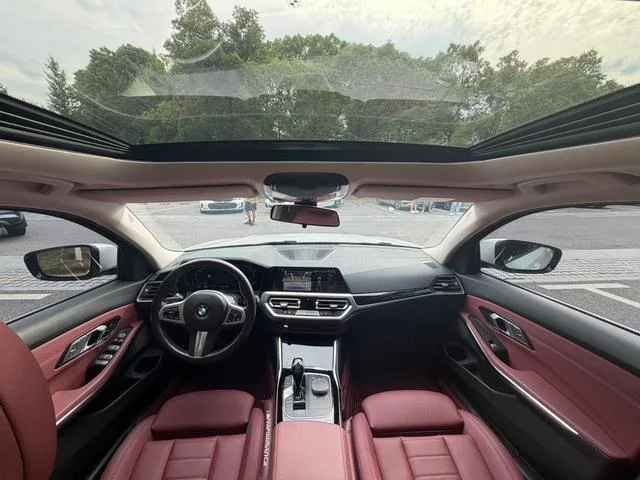 BMW 3 Series 2022 320Li M Conjunto deportivo interior foto 9 BMW 3 Series 2022 320Li M Conjunto deportivo interior foto 9