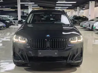 BMW X3 2023 xDrive30i Líder M Traje de noche Yao exterior foto 3 BMW X3 2023 xDrive30i Líder M Traje de noche Yao exterior foto 3