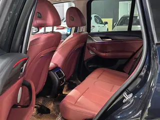 BMW X3 2023 xDrive30i Líder M Traje de noche Yao interior foto 8 BMW X3 2023 xDrive30i Líder M Traje de noche Yao interior foto 8