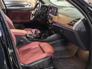 BMW X3 2023 xDrive30i Líder M Traje de noche Yao interior foto 9 BMW X3 2023 xDrive30i Líder M Traje de noche Yao interior foto 9