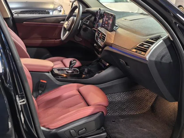 BMW X3 2023 xDrive30i Líder M Traje de noche Yao interior foto 9 BMW X3 2023 xDrive30i Líder M Traje de noche Yao interior foto 9
