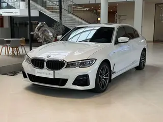 BMW 3 Series 2022 320Li M Sports suit exterior photo 1