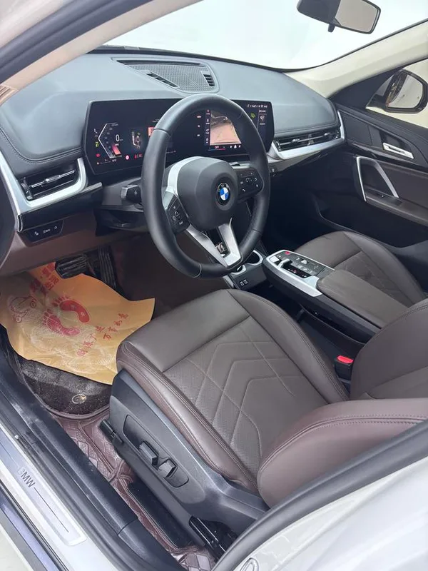 BMW X1 2023 sDrive20Li X Traje de diseño exterior foto 8