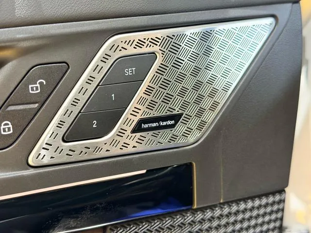 BMW X1 2023 sDrive25Li X Design Suit interior photo 20 BMW X1 2023 sDrive25Li X Design Suit interior photo 20