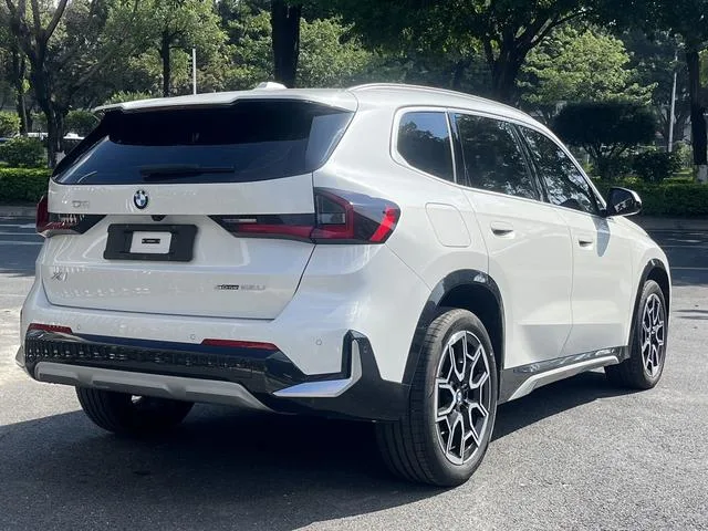 BMW X1 2025 sDrive25Li X Design Suit exterior photo 6 BMW X1 2025 sDrive25Li X Design Suit exterior photo 6