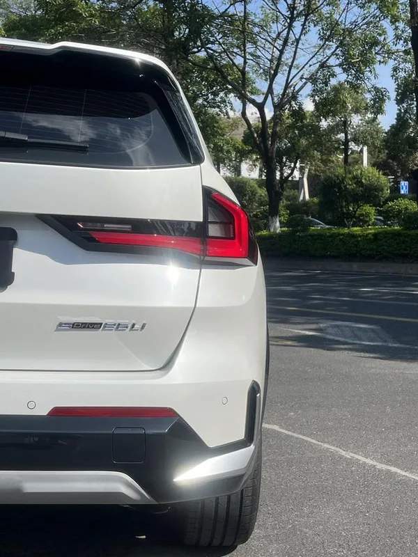 BMW X1 2025 sDrive25Li X Design Suit exterior photo 8 BMW X1 2025 sDrive25Li X Design Suit exterior photo 8