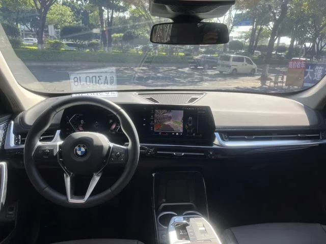 BMW X1 2025 sDrive25Li X Design Suit interior photo 11 BMW X1 2025 sDrive25Li X Design Suit interior photo 11