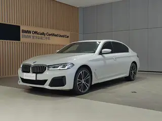 BMW 5 Series 2022 Segundo cambio 530Li Líder M Conjunto deportivo