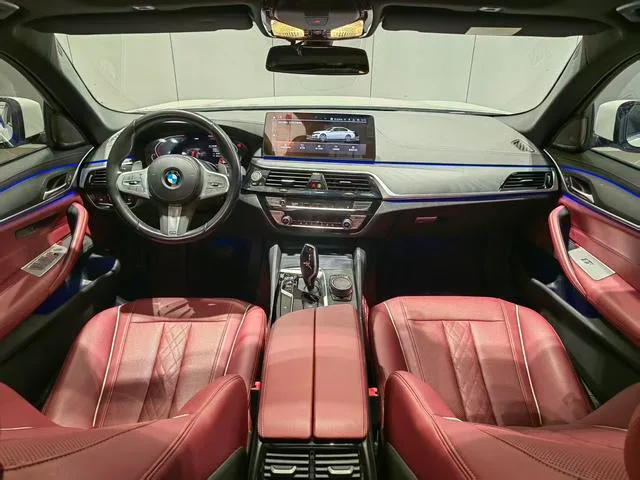 BMW 5 Series 2022 Segundo cambio 530Li Líder M Conjunto deportivo interior foto 11