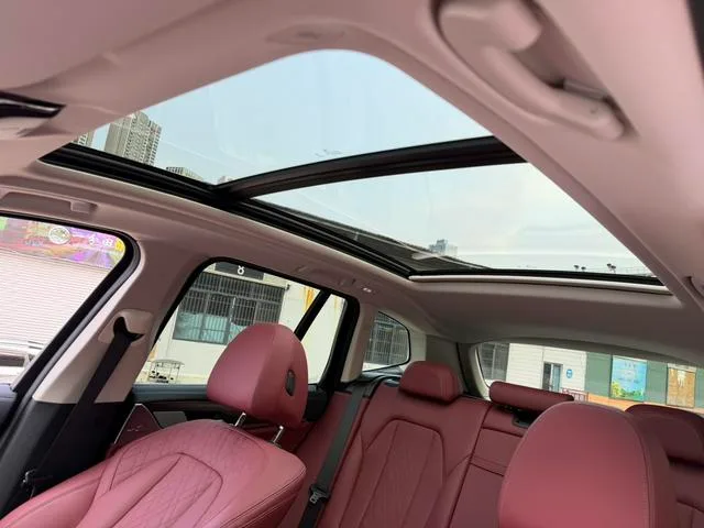 BMW X3 2023 xDrive30i Líder M Traje de noche Yao interior foto 15 BMW X3 2023 xDrive30i Líder M Traje de noche Yao interior foto 15